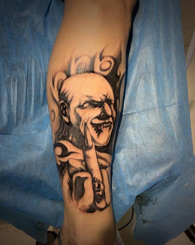 顾客带图纹身图片_腿部欧美写实纹身图案