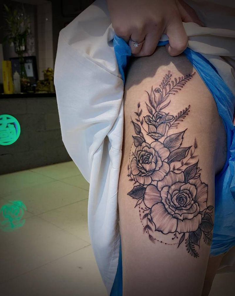 花纹身图片_臀部点刺纹身图案