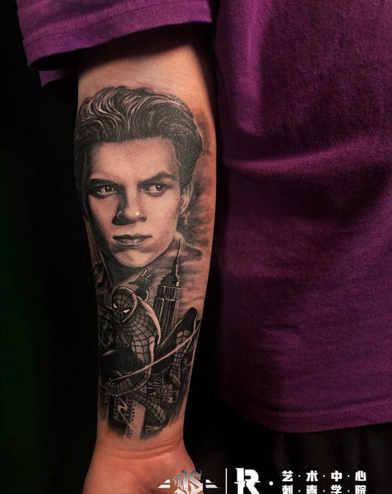 小臂写实作品纹身图片_手臂欧美写实纹身图案