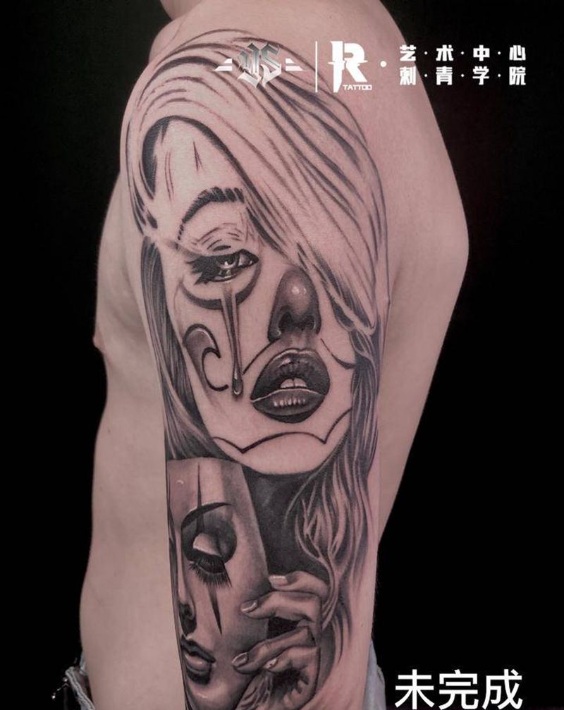 大臂写实作品纹身图片_手臂欧美写实纹身图案