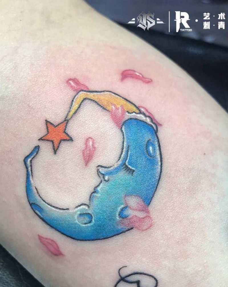 小月亮纹身图片_手臂纹身图案