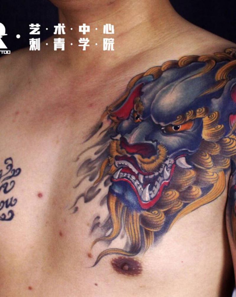 新传统唐师纹身图片_肩部纹身图案