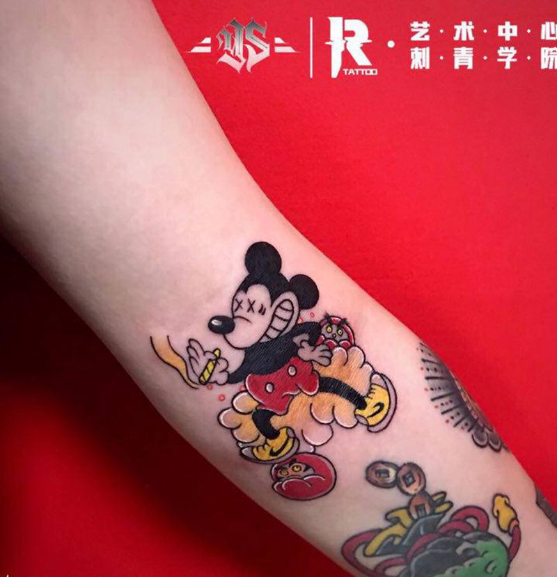 米老鼠纹身图片_手臂纹身图案