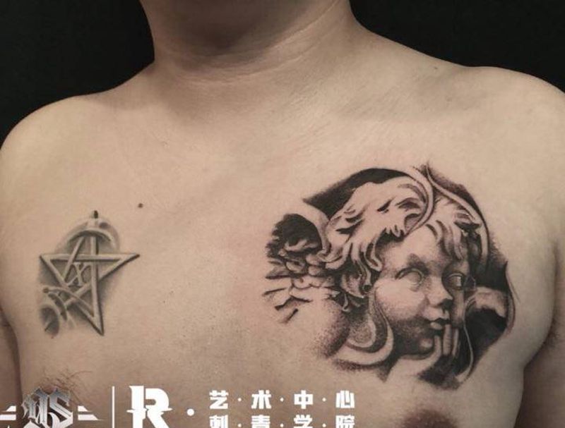 店内作品纹身图片_胸部纹身图案