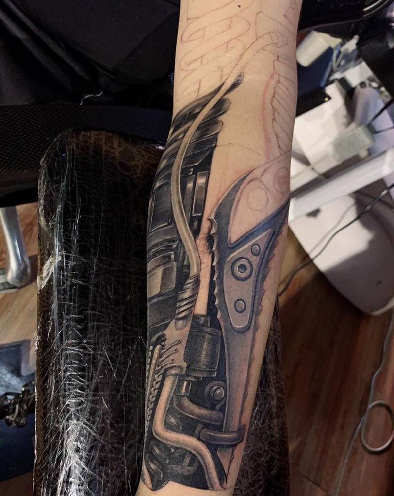 机械臂纹身图片_手臂欧美写实纹身图案