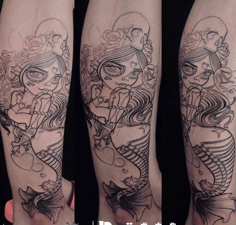 美人鱼纹身图片_腿部纹身图案