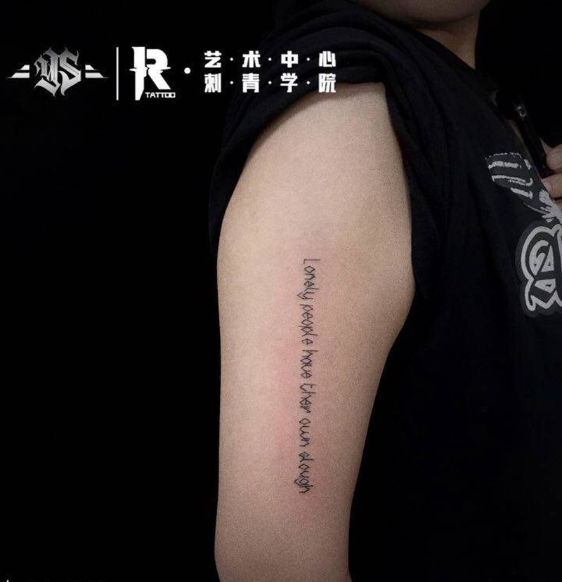 字母纹身图片_手臂纹身图案