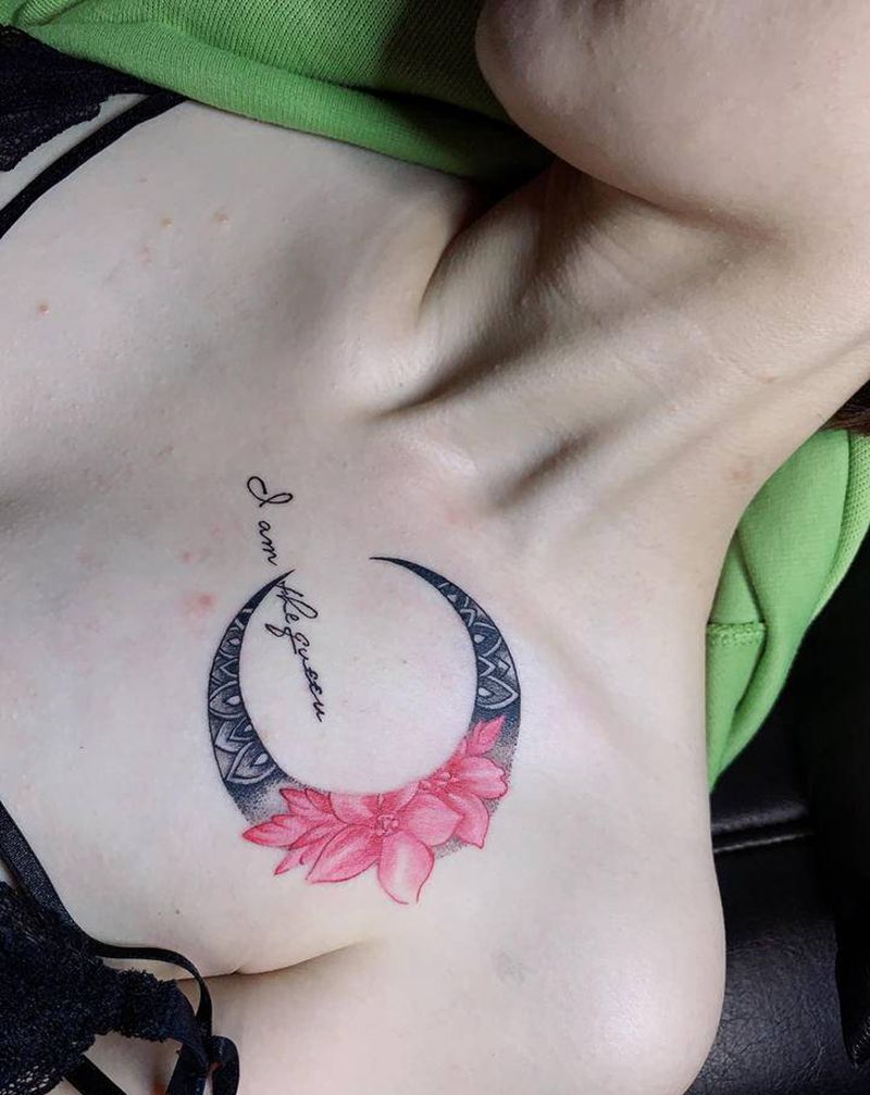 月亮樱花纹身图片_胸部点刺水墨纹身图案