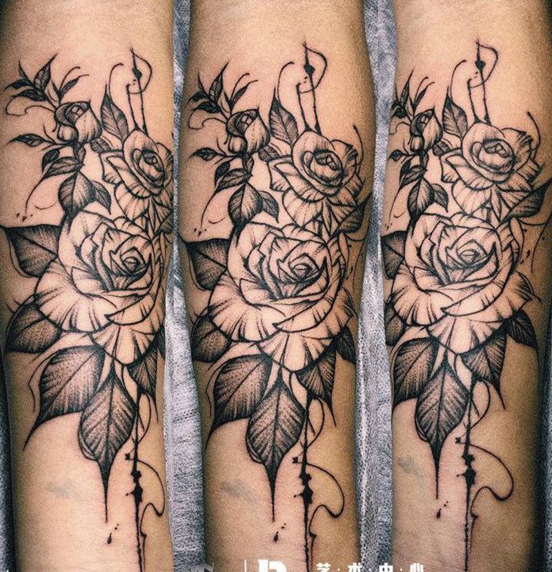 小臂素花纹身图片_手臂纹身图案