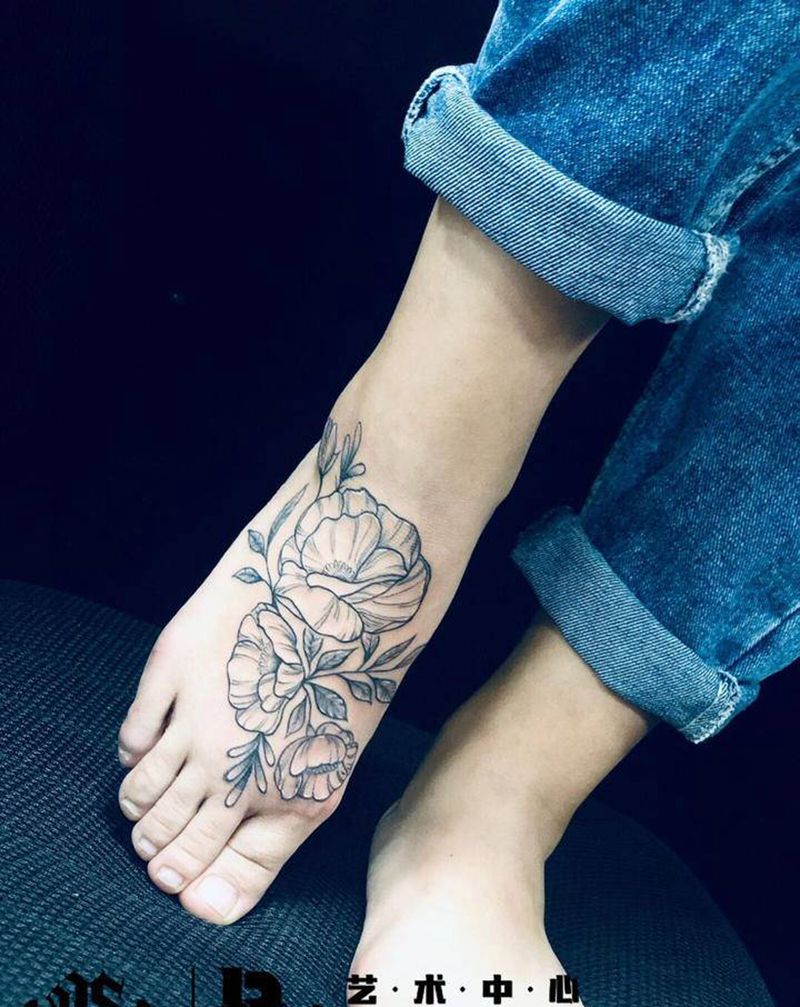 素花纹身图片_脚部纹身图案