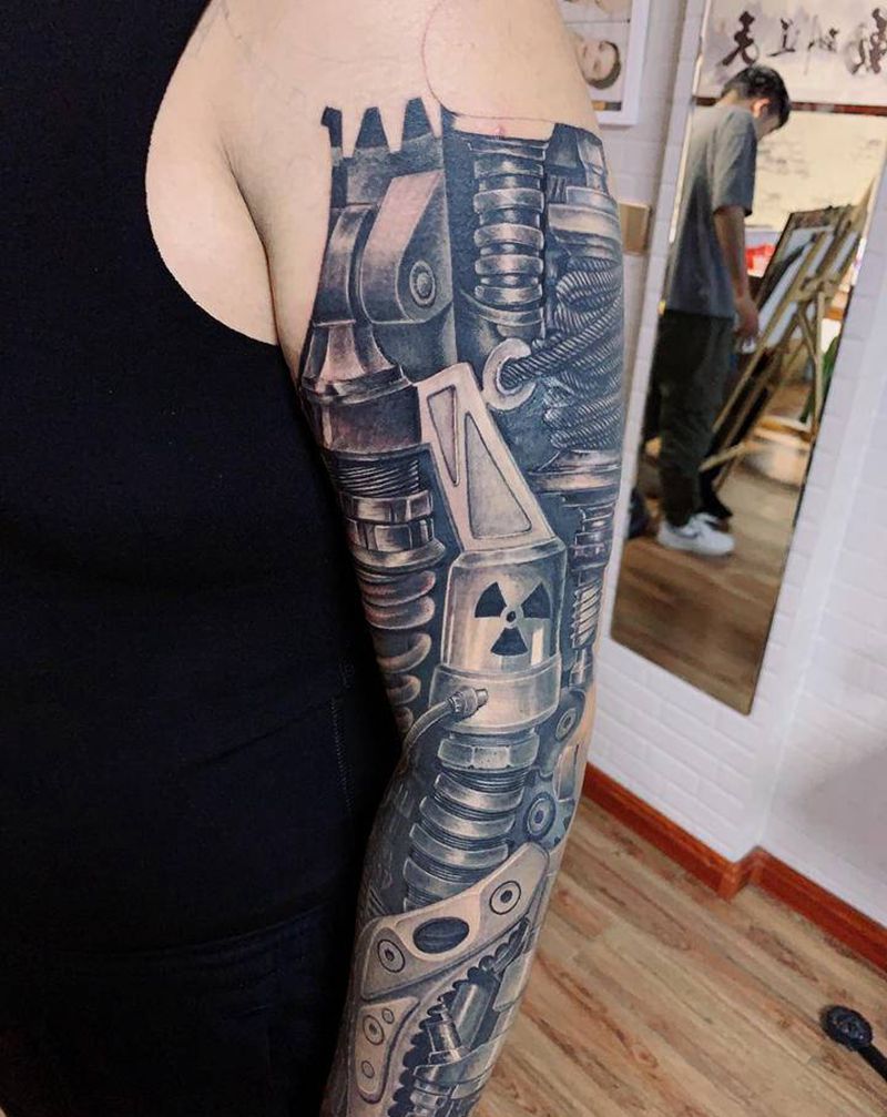 机械臂纹身图片_手臂欧美写实纹身图案