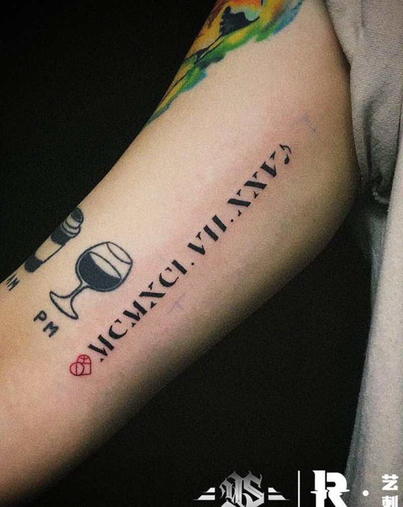 字母纹身图片_手臂纹身图案