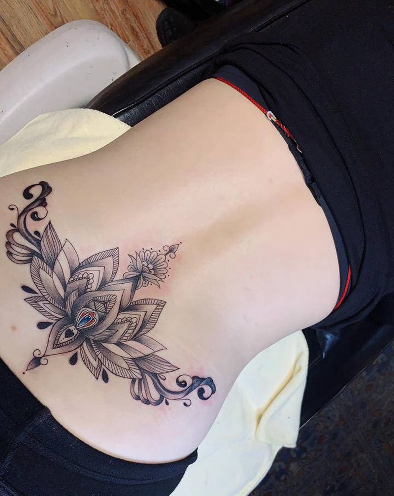 梵花纹身图片_腰部纹身图案