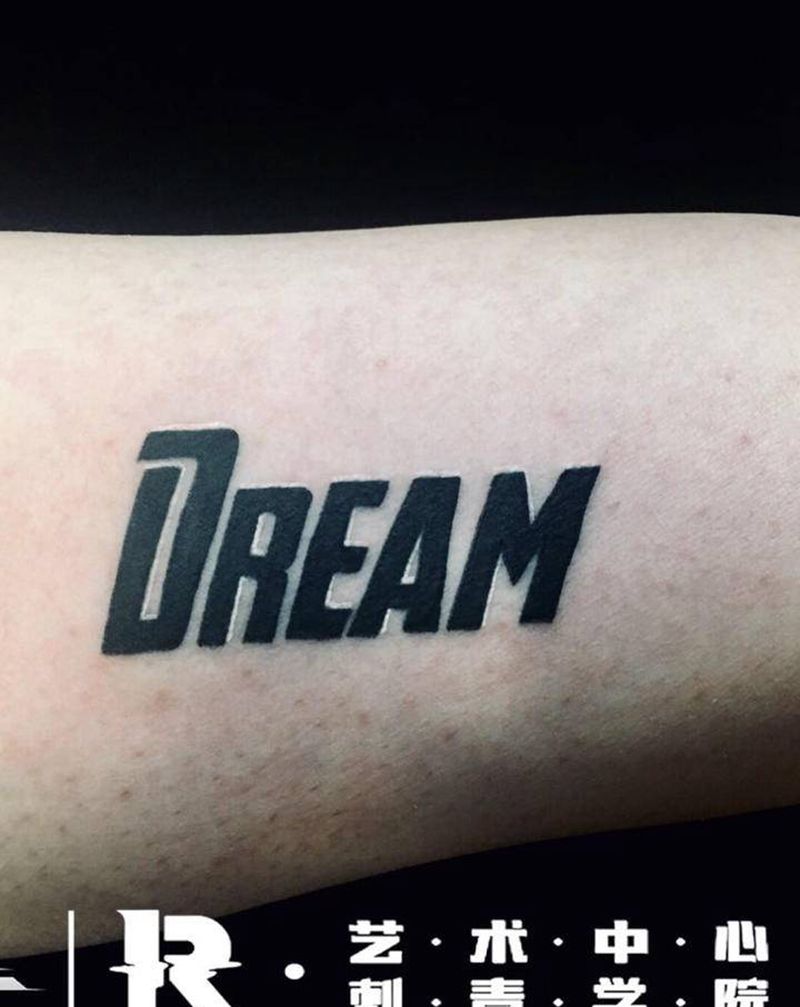 字母纹身图片_手臂纹身图案