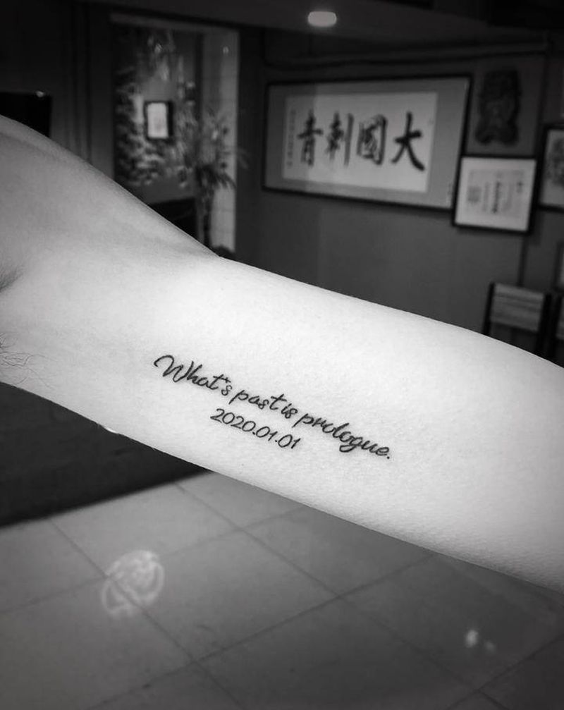 字母纹身图片_手臂图腾纹身图案