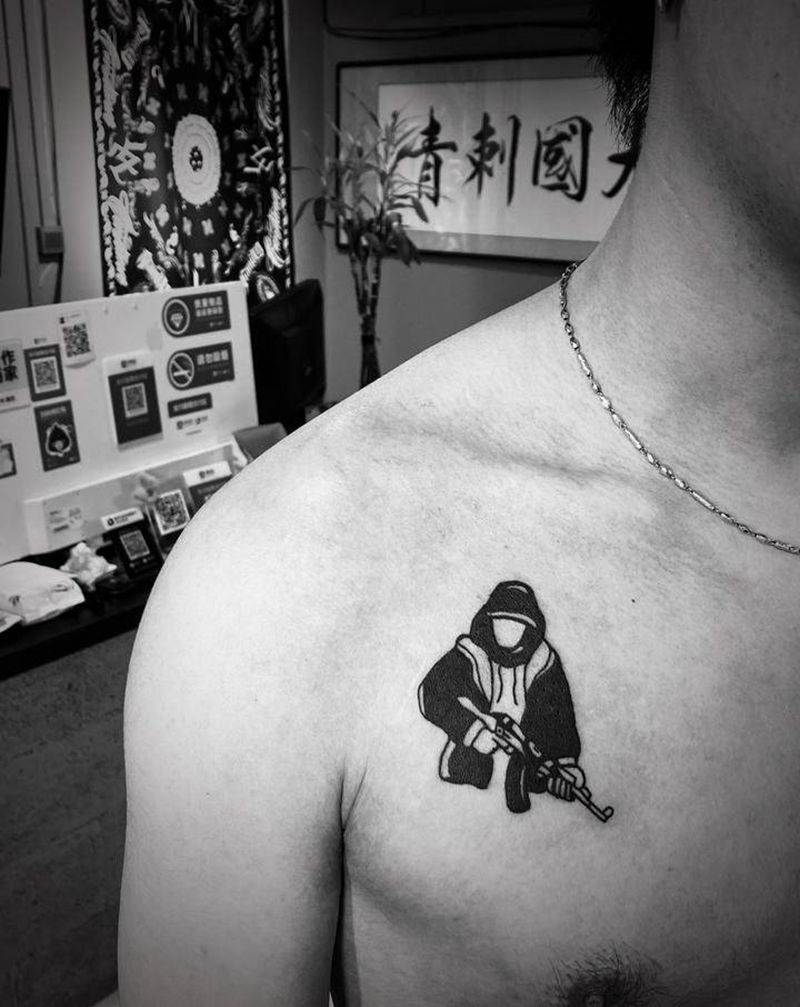 图纹身图片_胸部Old School纹身图案