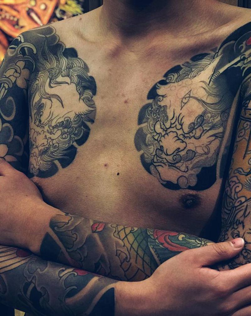 双全甲未完成纹身图片_胸部手臂老传统纹身图案