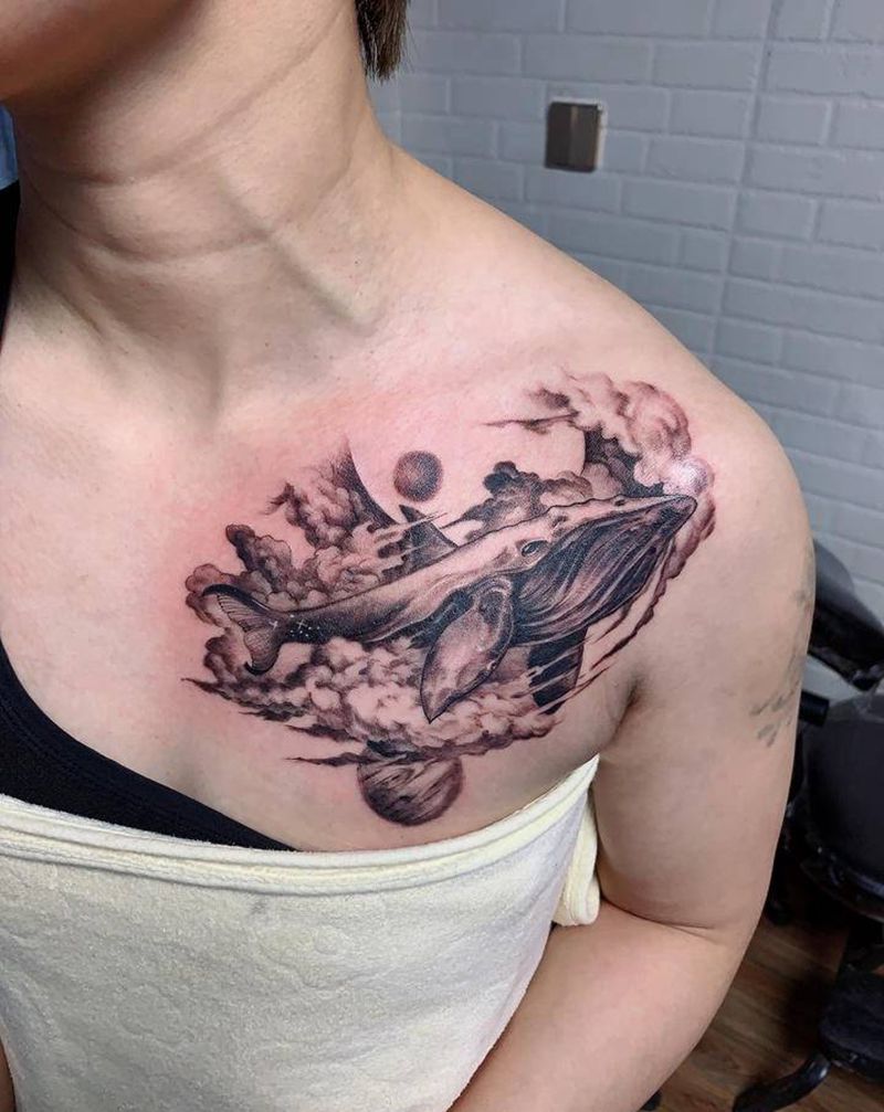 鲸鱼遮盖纹身图片_胸部纹身图案