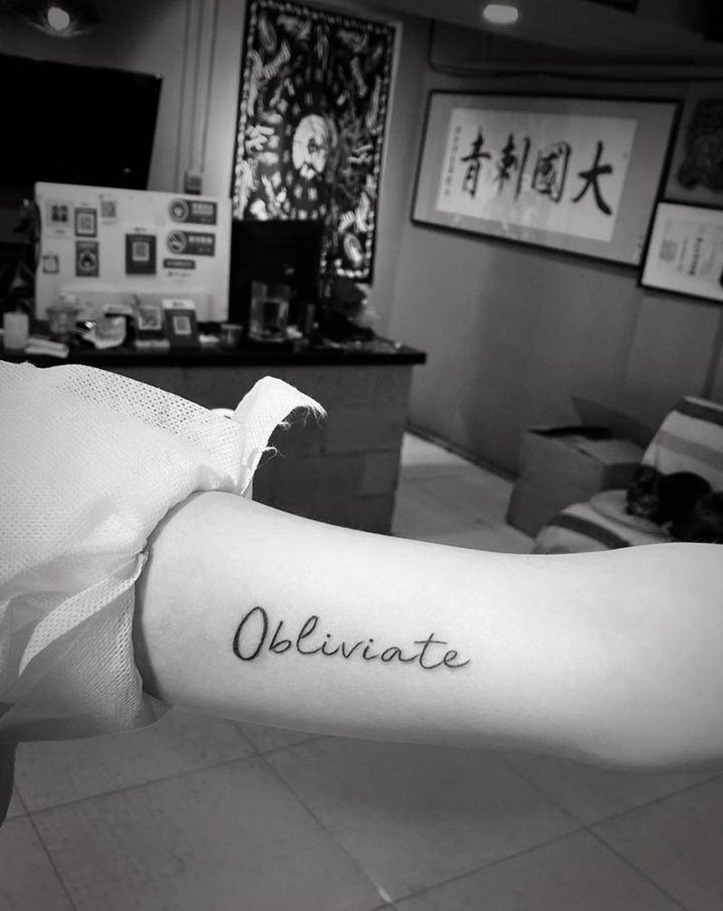 字纹身图片_手部图腾纹身图案