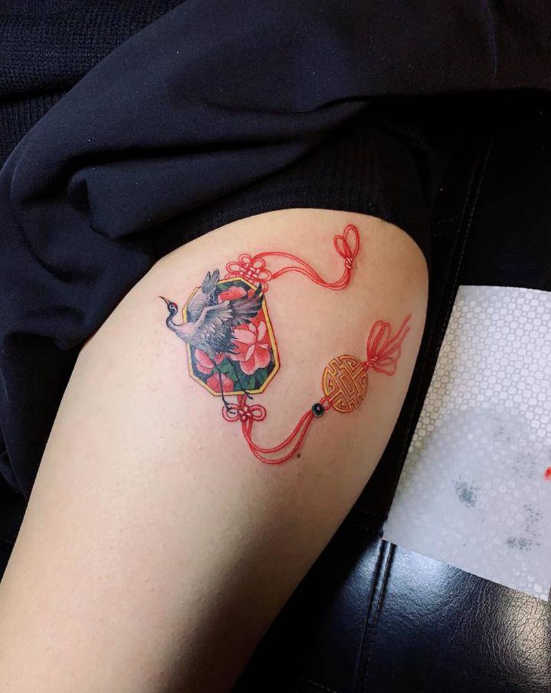 仙鹤中国结纹身图片_腿部新传统纹身图案