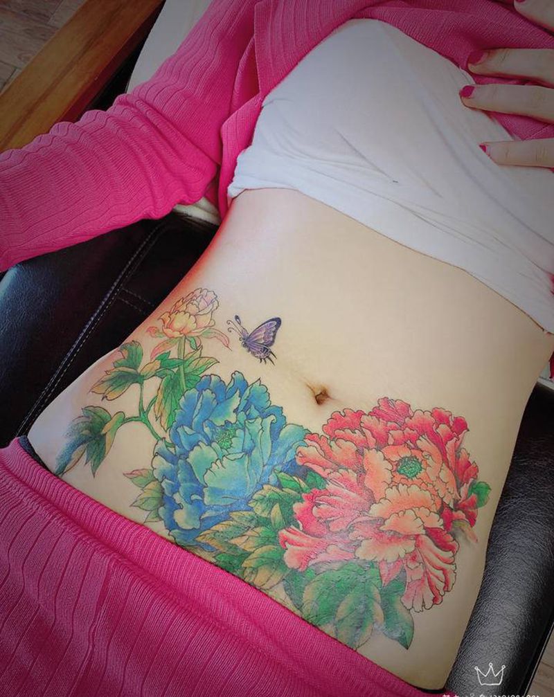 牡丹遮盖疤痕纹身图片_腹部新传统纹身图案