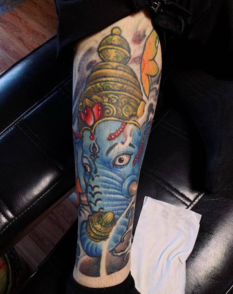 象神纹身图片_腿部新传统纹身图案