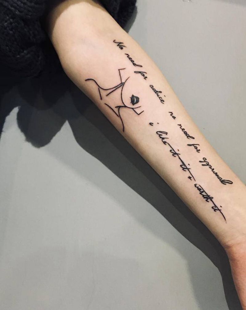 字母纹身图片_手部几何纹身图案