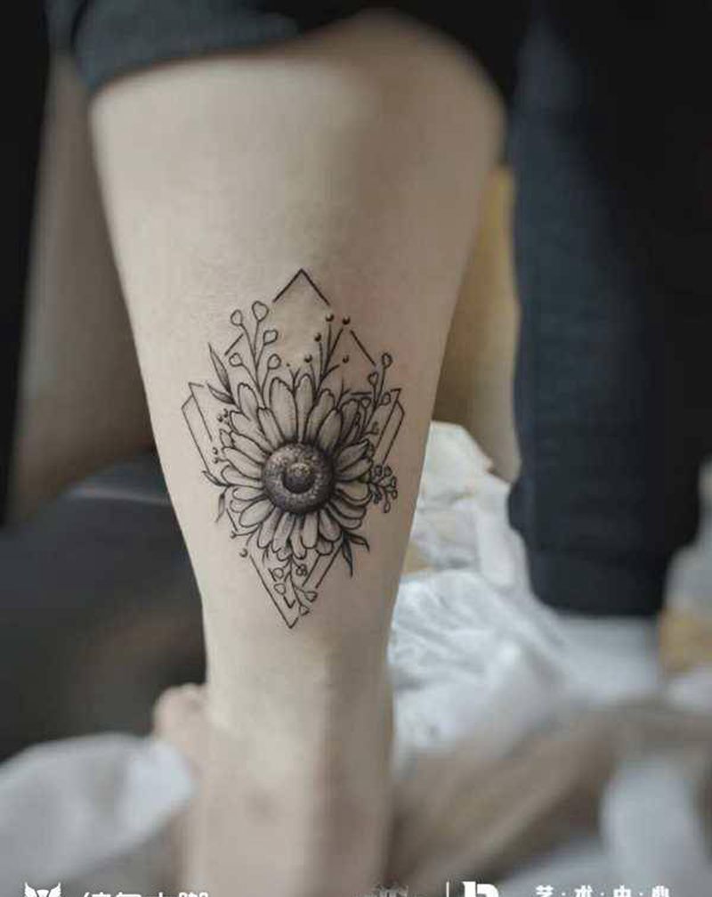 店内作品纹身图片_腿部纹身图案