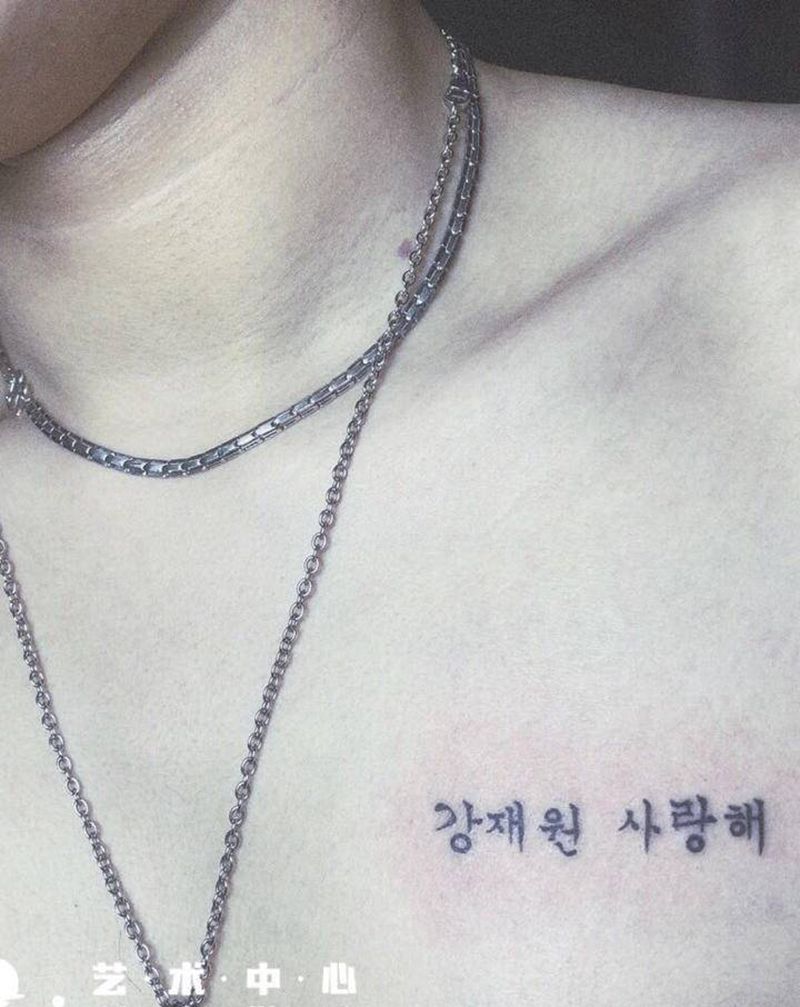 小作纹身图片_肩部纹身图案