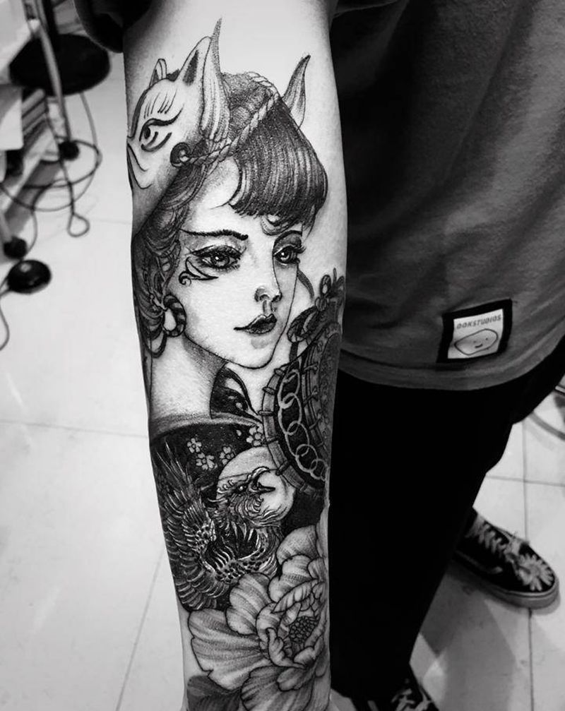 女纹身图片_手臂新传统纹身图案