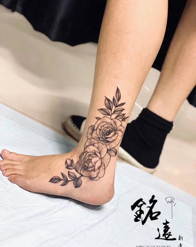 素花纹身图片_脚部腿部纹身图案