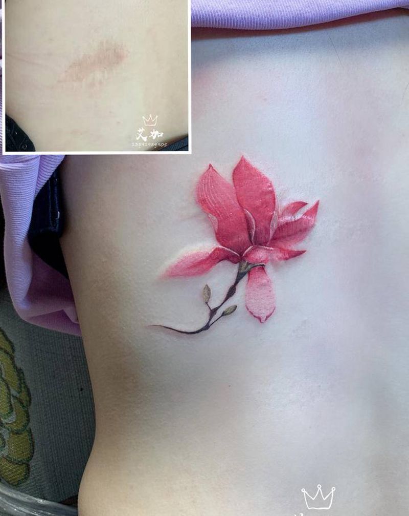 玉兰花遮盖疤痕纹身图片_背部水彩纹身图案