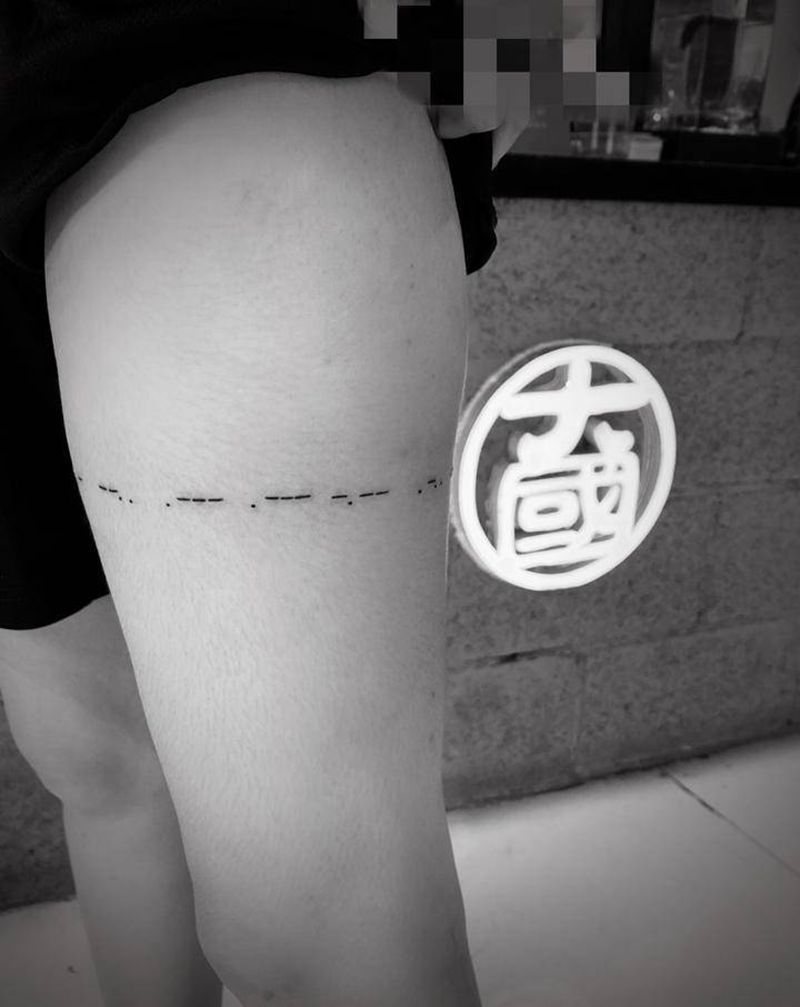 码纹身图片_腿部点刺纹身图案