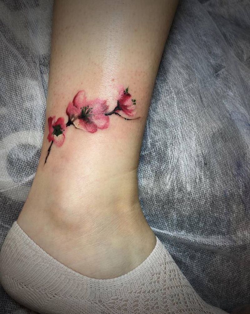 覆盖纹身图片_脚部水彩纹身图案