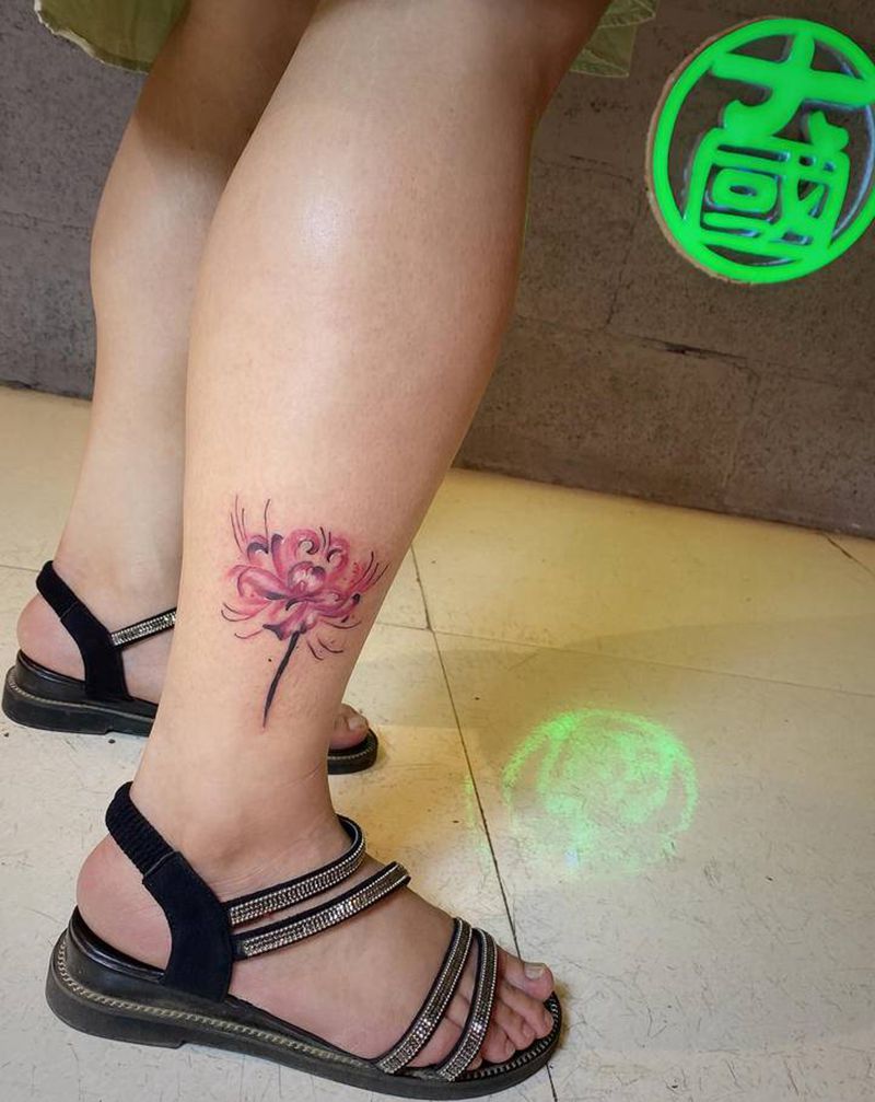 花纹身图片_腿部水墨水彩纹身图案