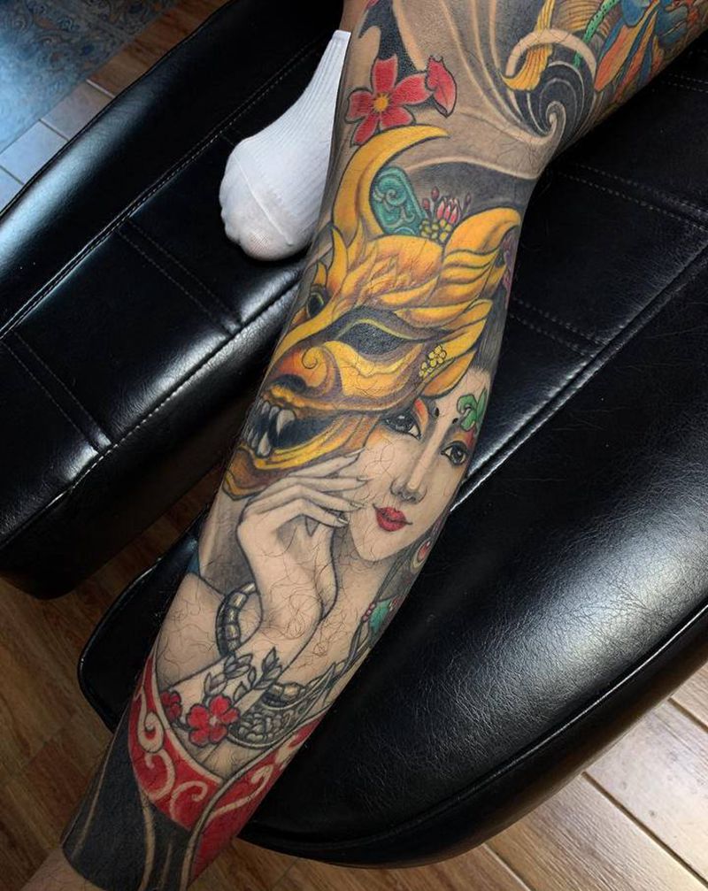 艺妓荷花纹身图片_手臂腿部新传统纹身图案