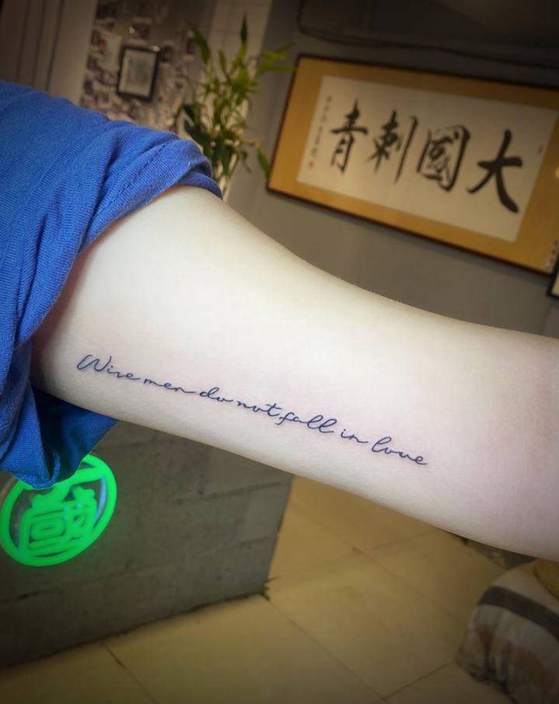 字母纹身图片_手臂纹身图案