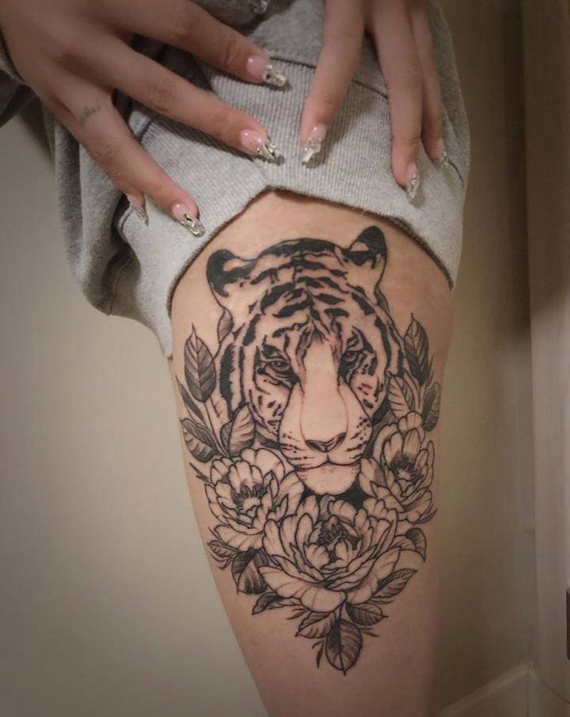 老虎纹身图片_腿部点刺纹身图案