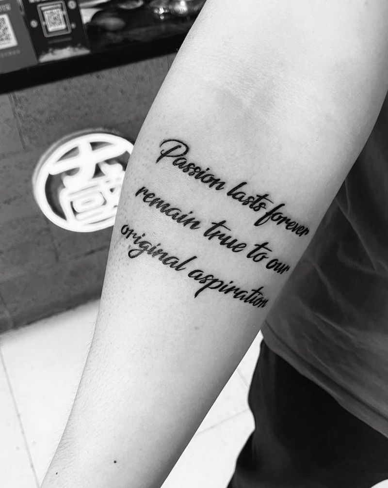 字纹身图片_手臂点刺纹身图案