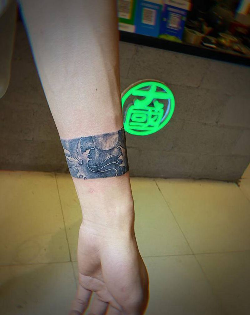 手环纹身图片_手臂新传统纹身图案