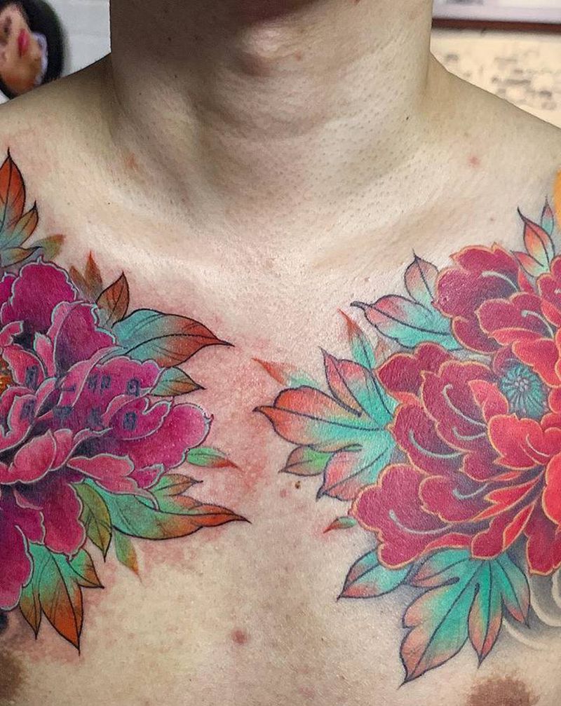 牡丹唐狮纹身图片_肩部胸部新传统牡丹唐狮纹身图案