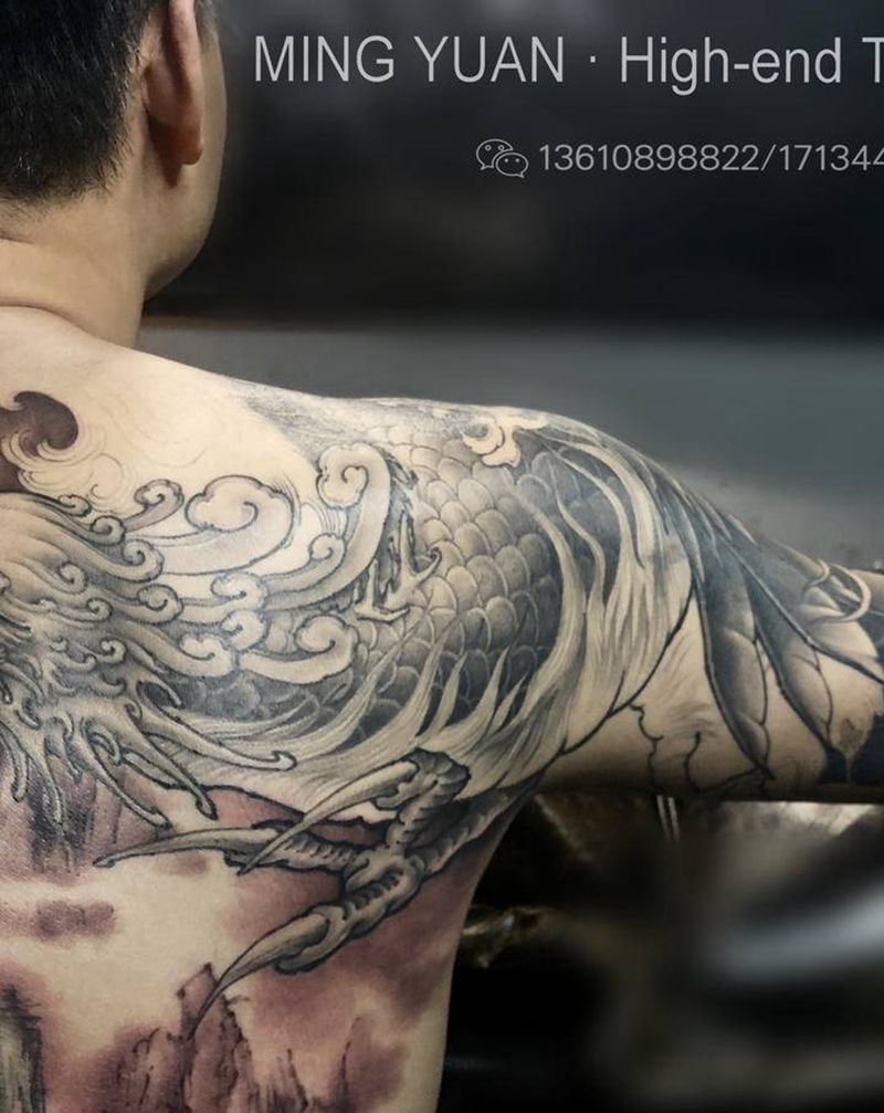 原创 凤凰纹身图片_背部新传统纹身图案