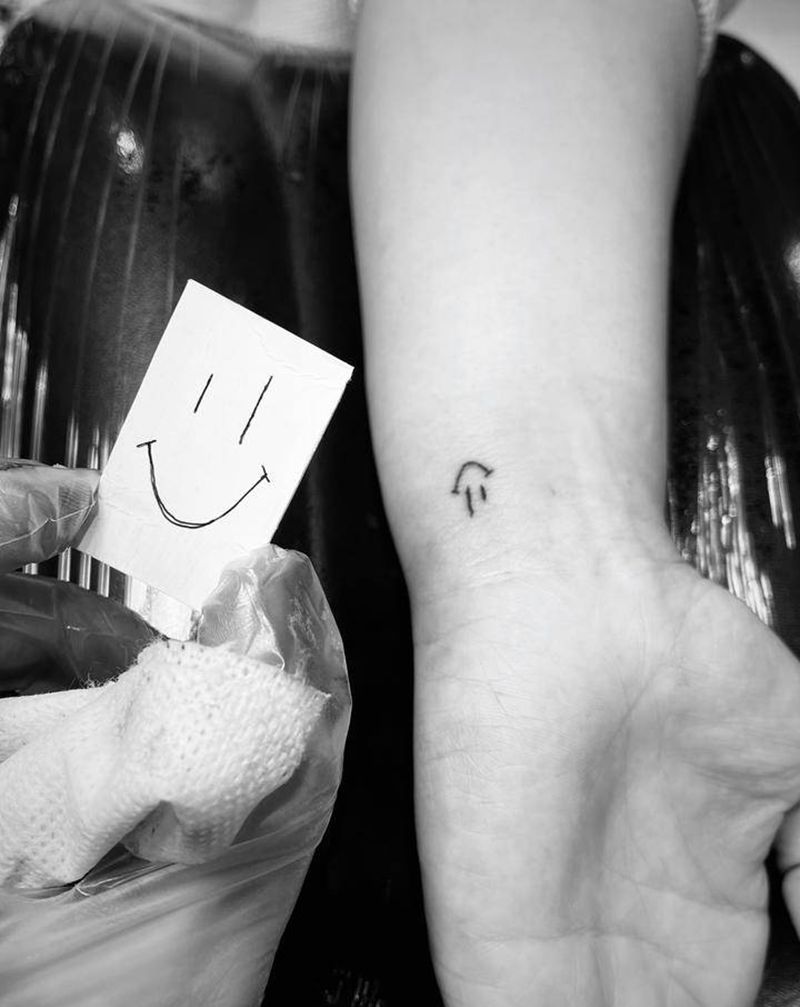 顾客自己画的纹身图片_手部图腾纹身图案