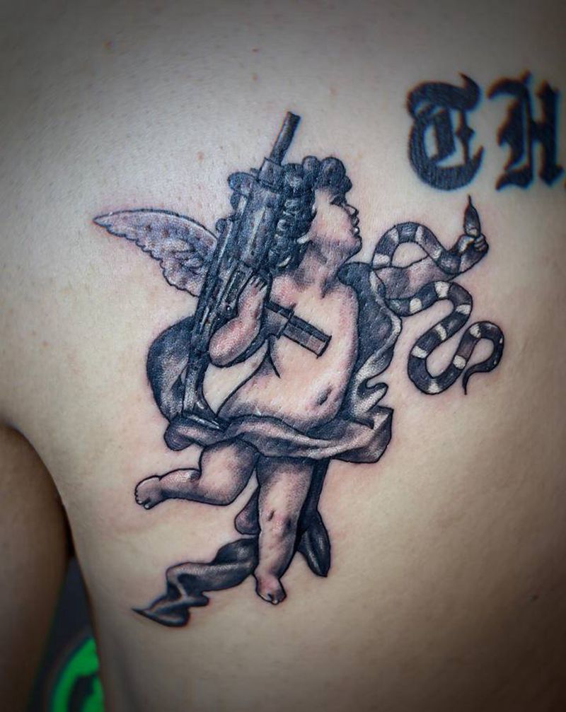 丘比特纹身图片_背部欧美写实纹身图案