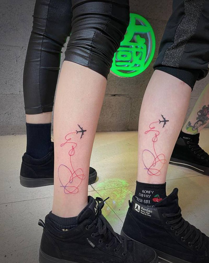 ✈️纹身图片_腿部水彩纹身图案