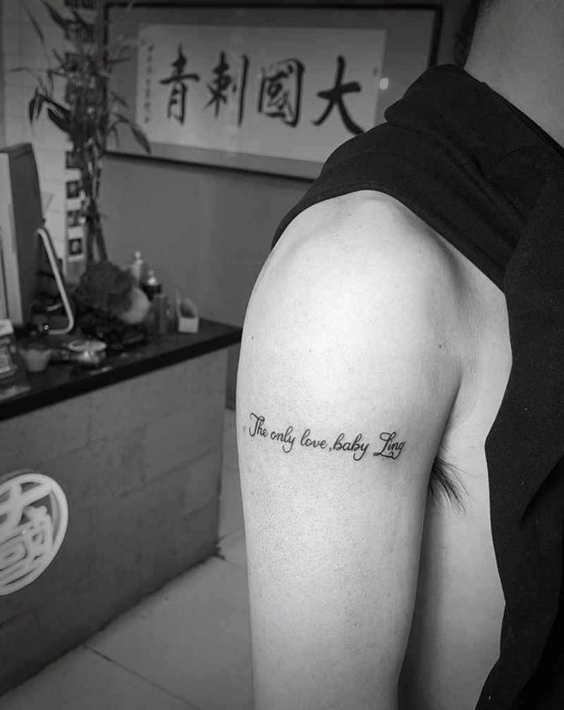 字母纹身图片_手臂花体字纹身图案