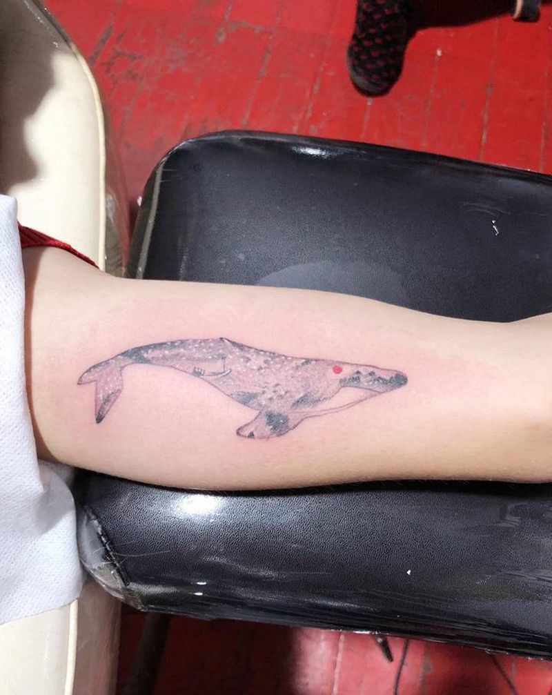 鲲纹身图片_手臂水墨纹身图案