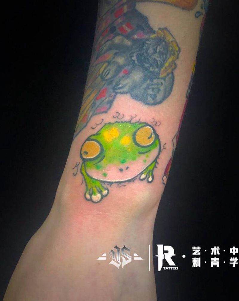 小青蛙纹身图片_手臂New School纹身图案