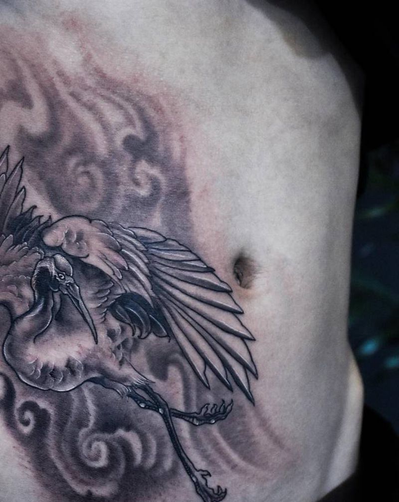 仙鹤纹身图片_腹部新传统仙鹤纹身图案