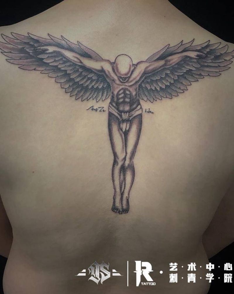 胜利天使纹身图片_背部New School纹身图案